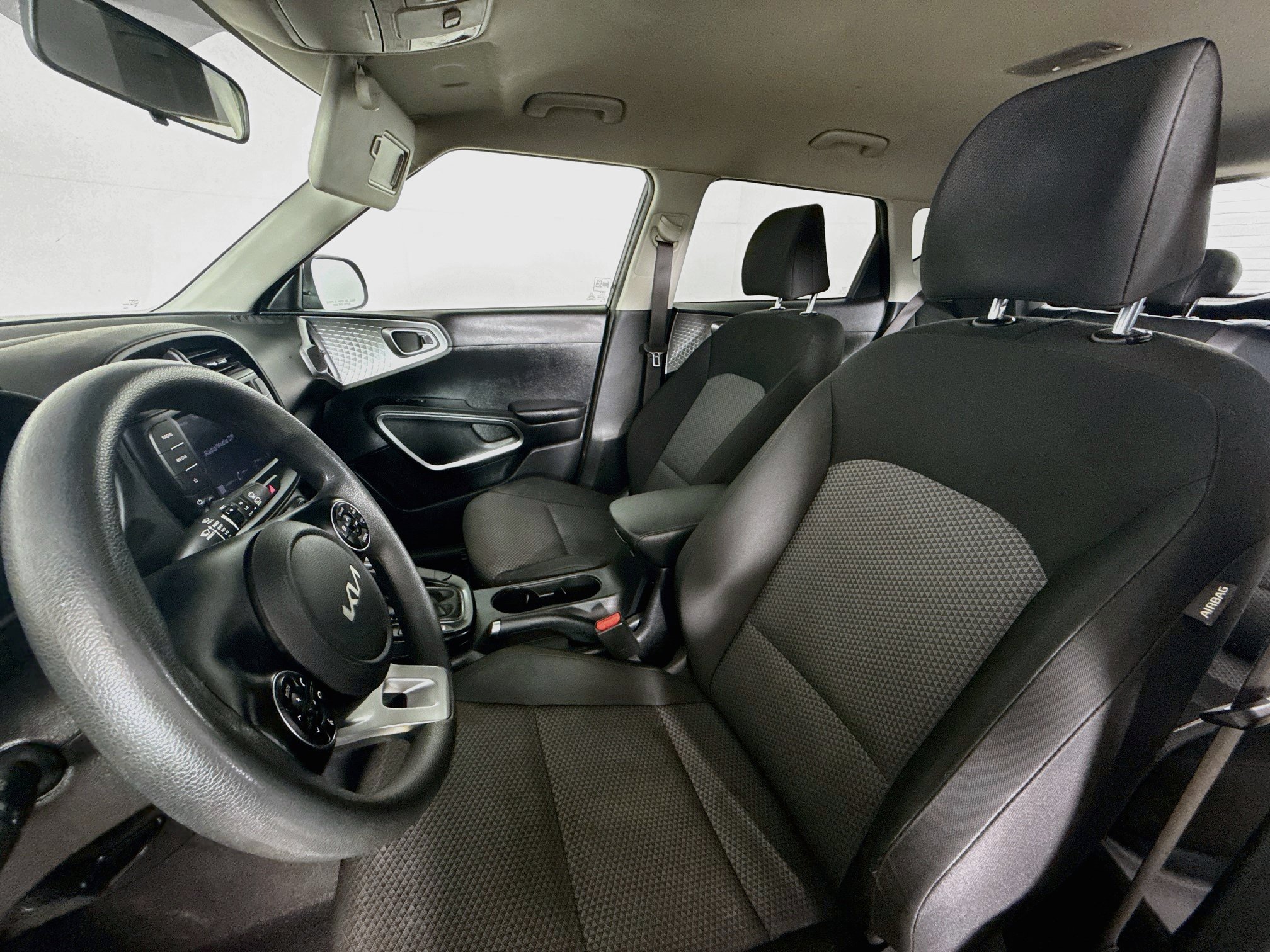 Used 2022 Kia Soul LX FWD image 24