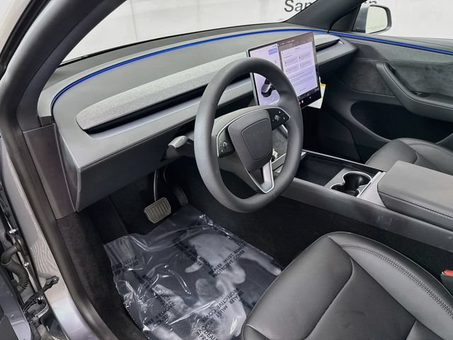 Used 2026 Tesla Model Y AWD image 9