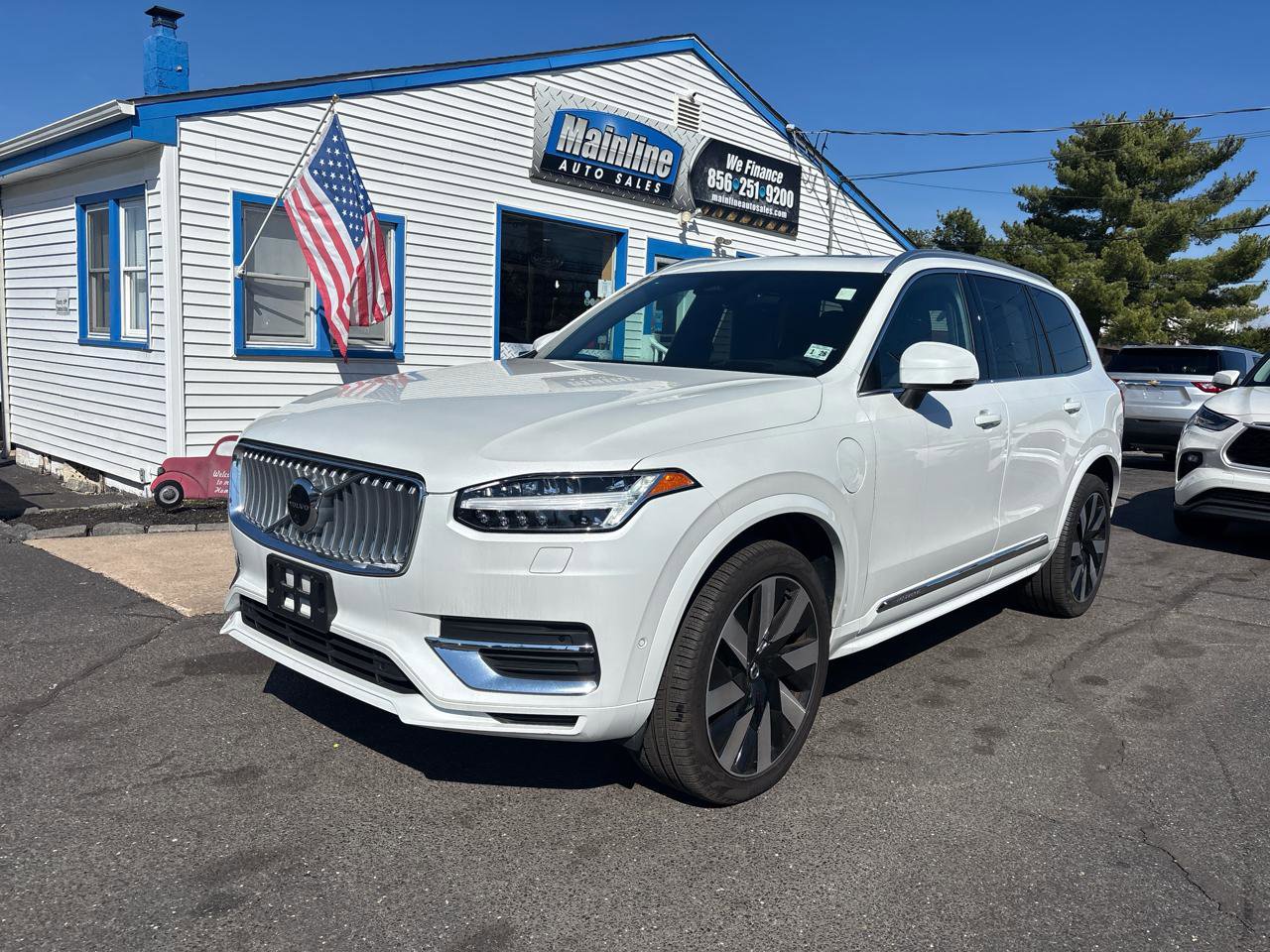 Used 2023 Volvo XC90 T8 Ultimate w/ Protection Package Premier image 10