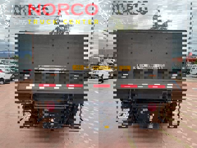 Used 2016 Ford F550 2WD Crew Cab Super Duty image 7