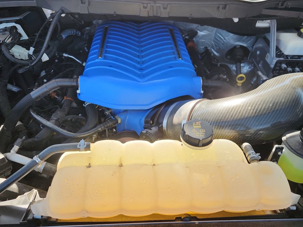 Used 2022 Ford F150 Lariat w/ Equipment Group 502A High AWD/4WD image 19