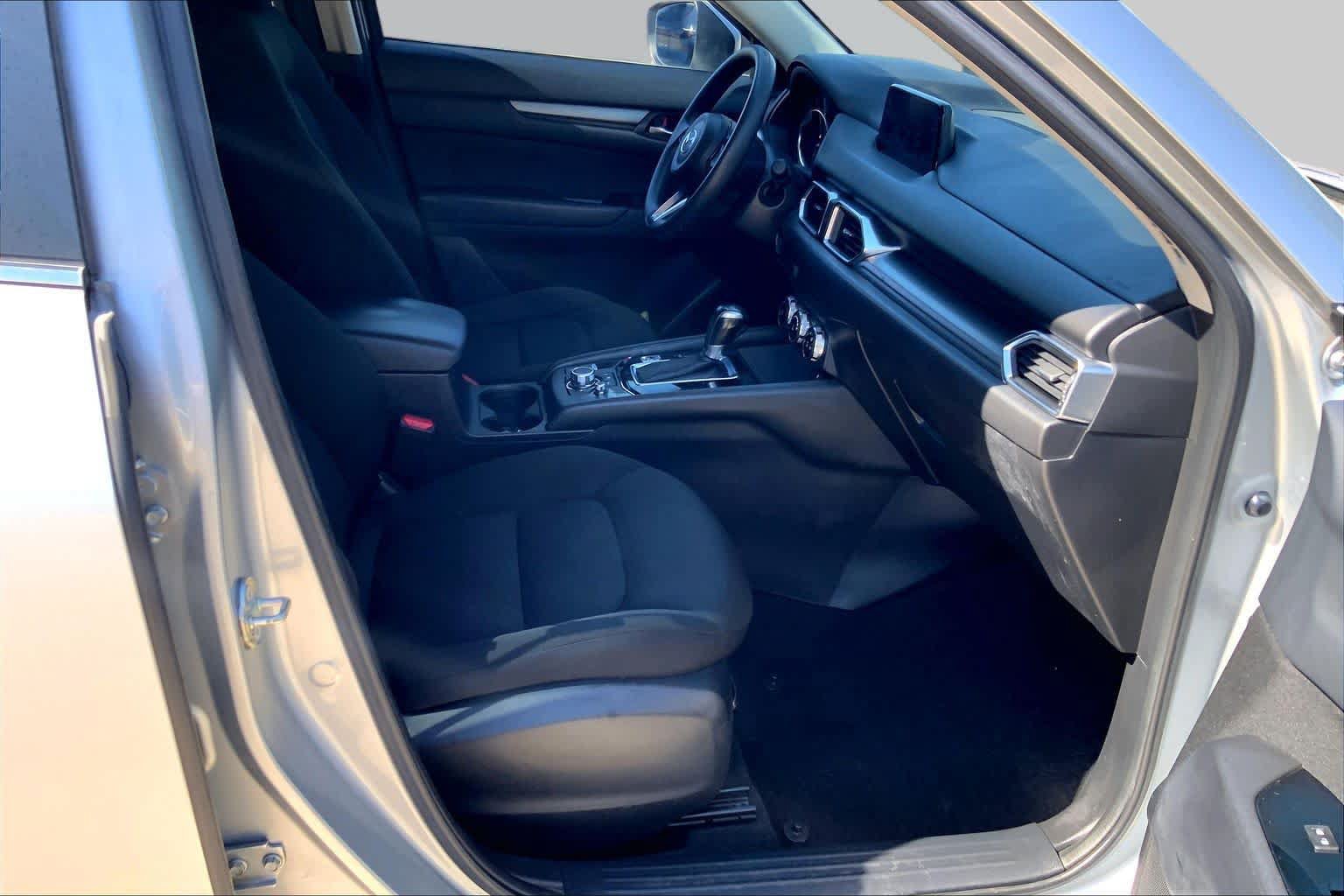 Used 2017 MAZDA CX-5 Sport FWD image 8