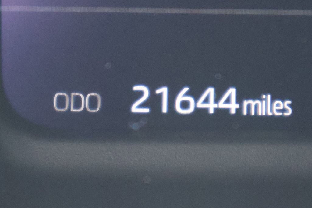 Used 2024 Toyota Tundra Platinum AWD/4WD image 25