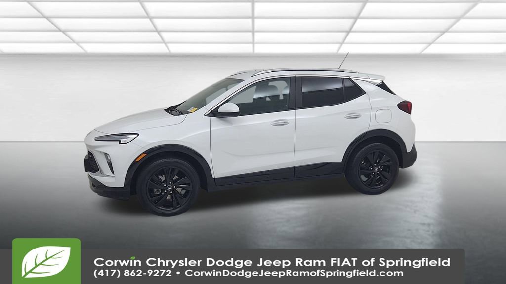 Used 2024 Buick Encore GX Sport Touring image 9