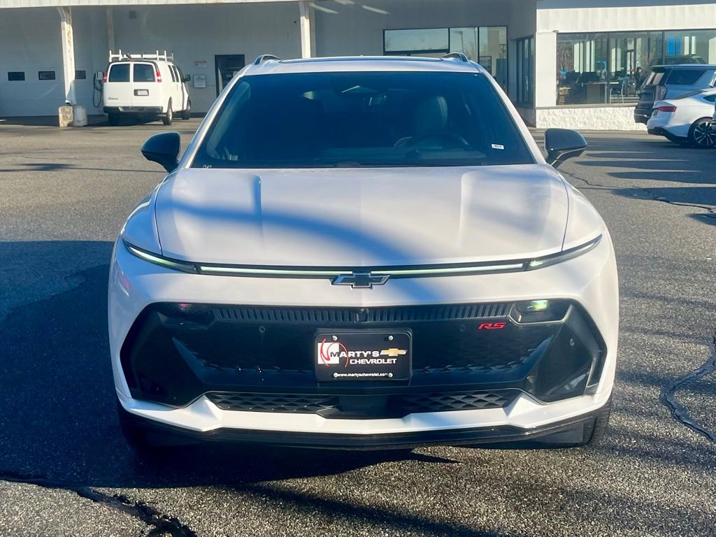 New 2025 Chevrolet Equinox EV RS w/ Active Safety Package 3 AWD/4WD image 9