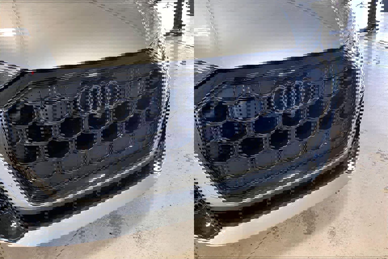 Used 2024 Audi SQ8 Prestige w/ Prestige Package image 29