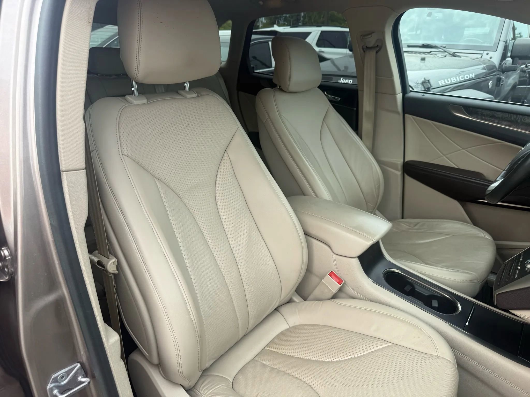 Used 2018 Lincoln MKC Reserve w/ Lincoln MKC Climate Package image 35