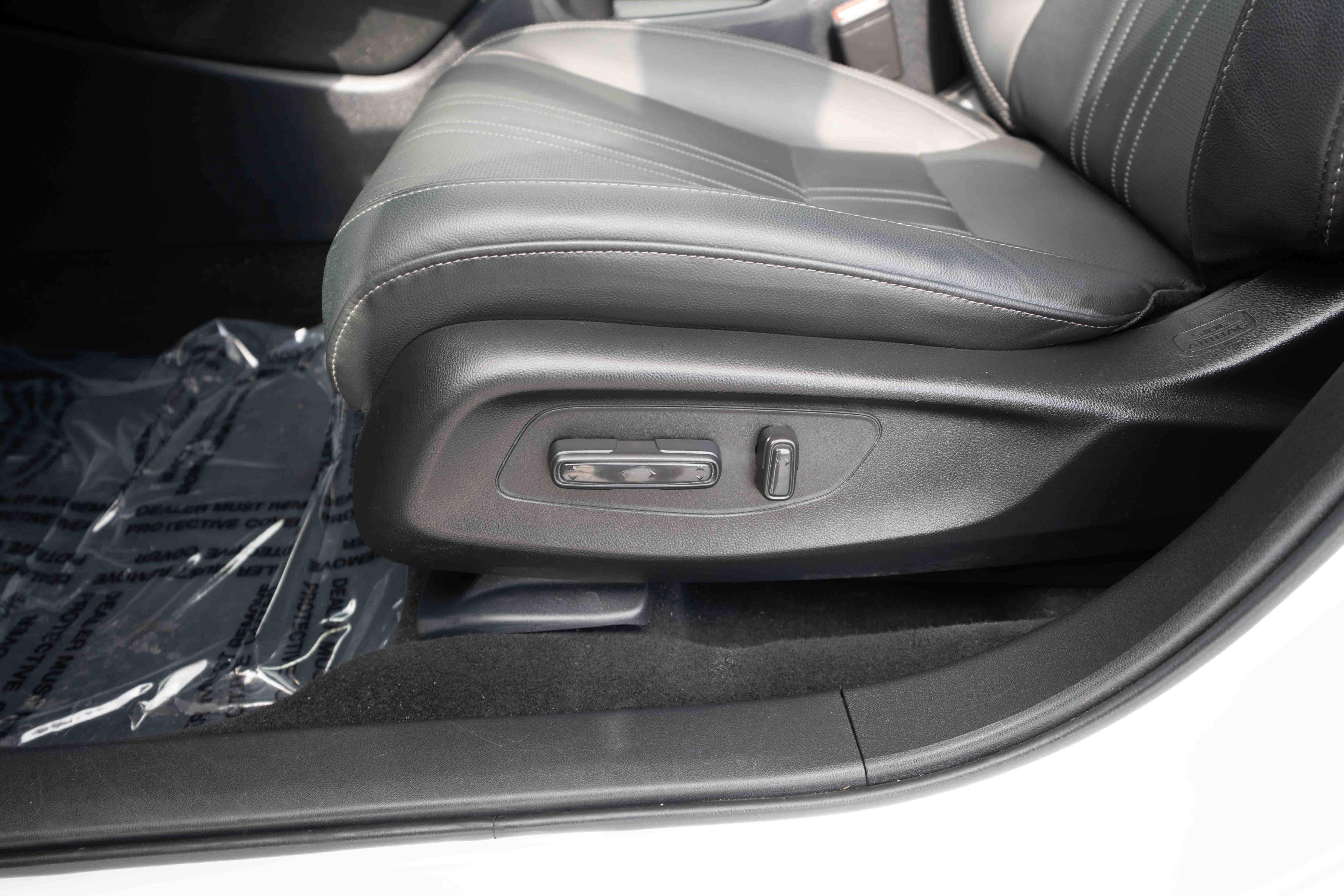 Used 2024 Honda HR-V EX-L image 12