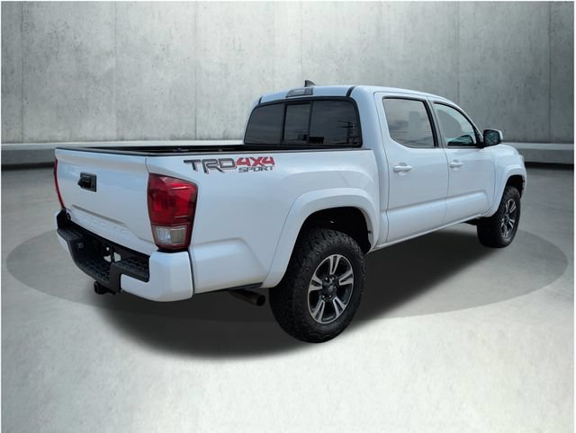 Used 2016 Toyota Tacoma TRD Sport w/ Towing Package AWD/4WD image 6