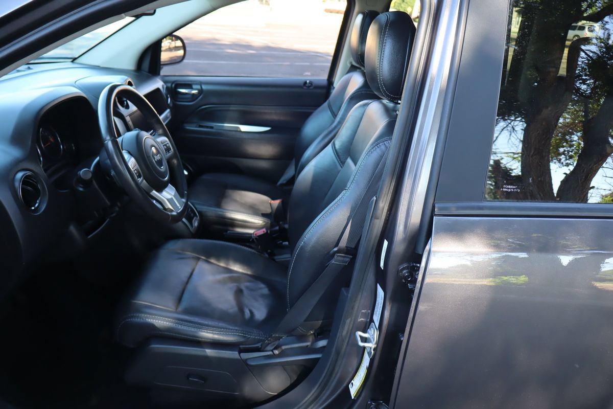 Used 2016 Jeep Compass High Altitude AWD/4WD image 19
