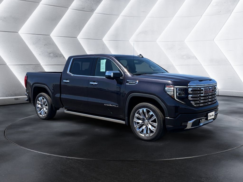 Certified 2022 GMC Sierra 1500 Denali w/ Denali Reserve Package AWD/4WD image 7