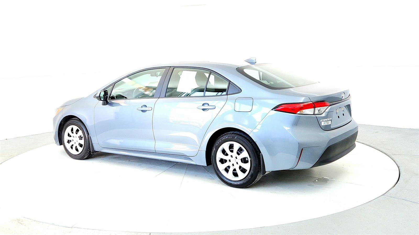 Certified 2023 Toyota Corolla LE w/ Carpet Mat Package (TMS) image 4