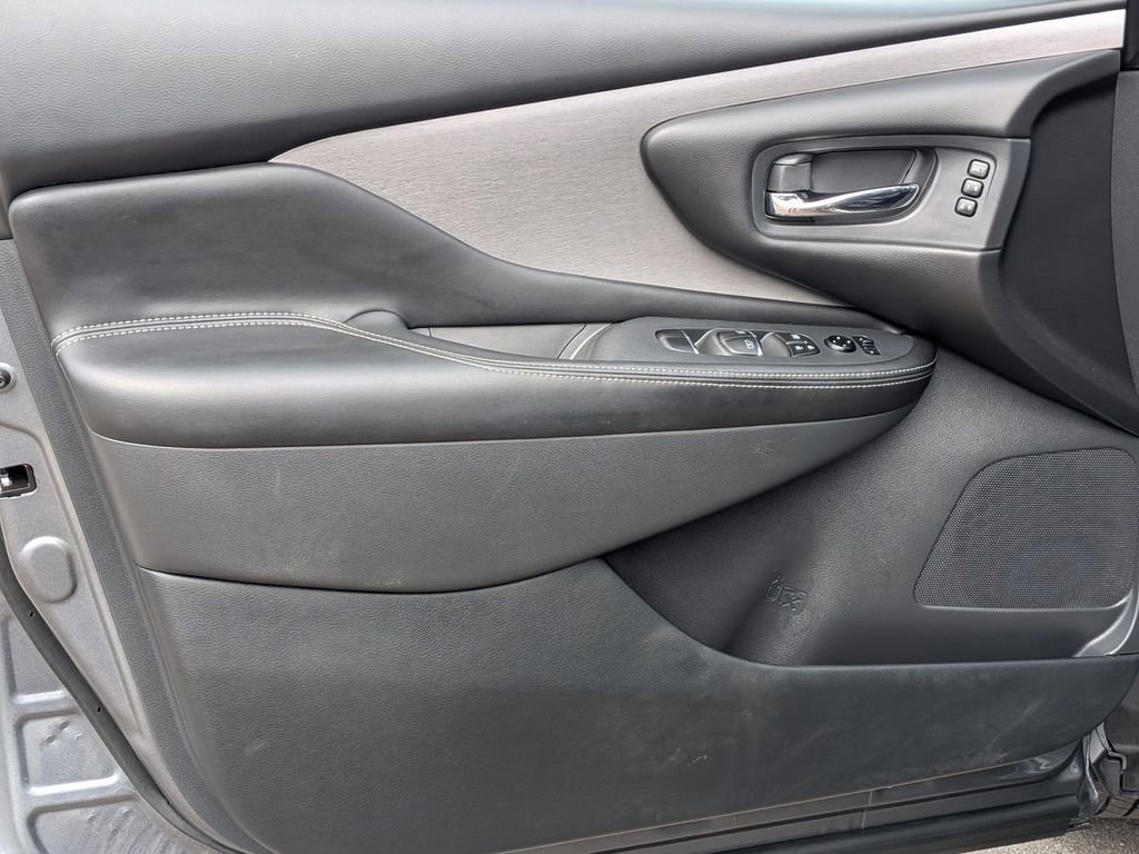 Used 2024 Nissan Murano SL image 13