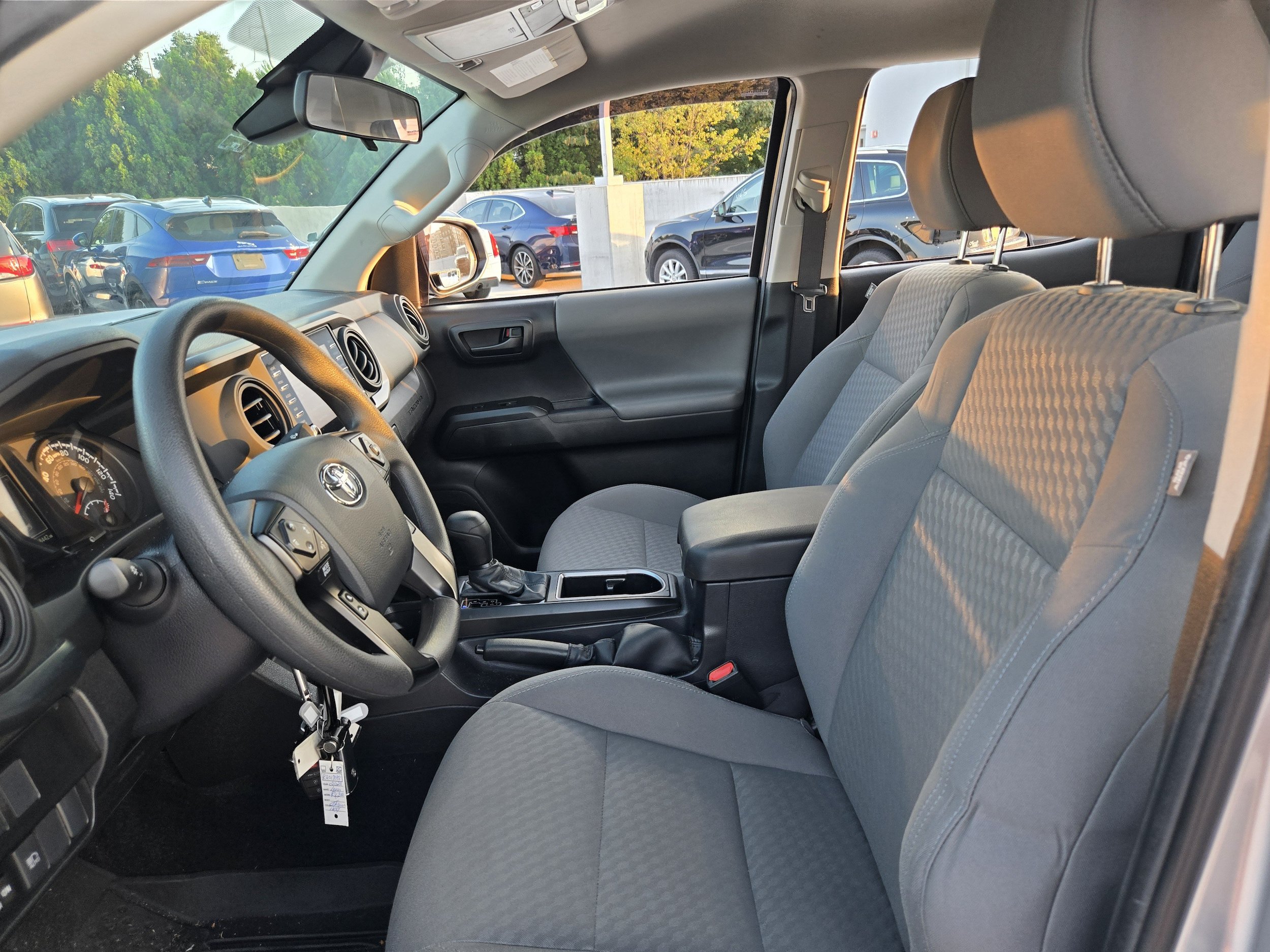 Used 2023 Toyota Tacoma SR AWD/4WD image 14