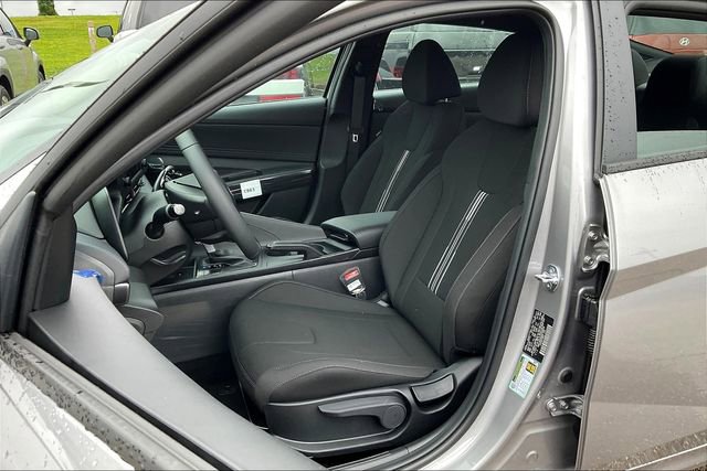 New 2025 Hyundai Elantra Sport image 9