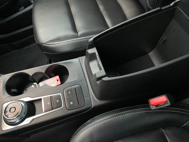 Used 2022 Ford Escape SEL w/ Technology Package image 30