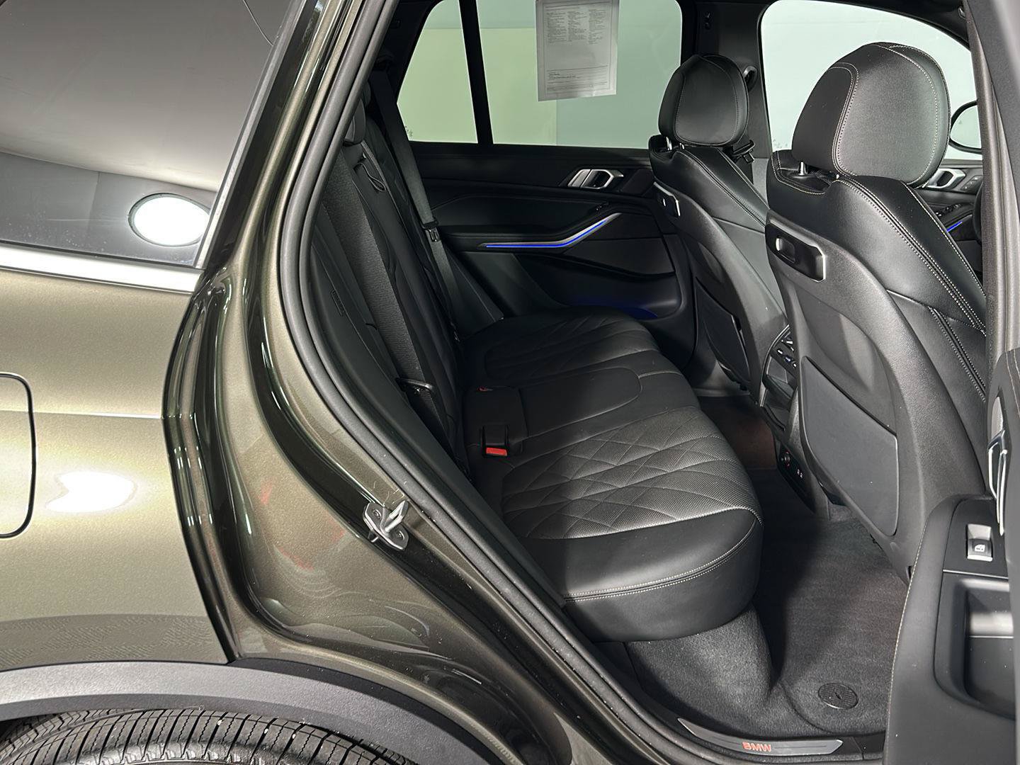 Used 2024 BMW X5 xDrive40i w/ Premium Package AWD/4WD image 33