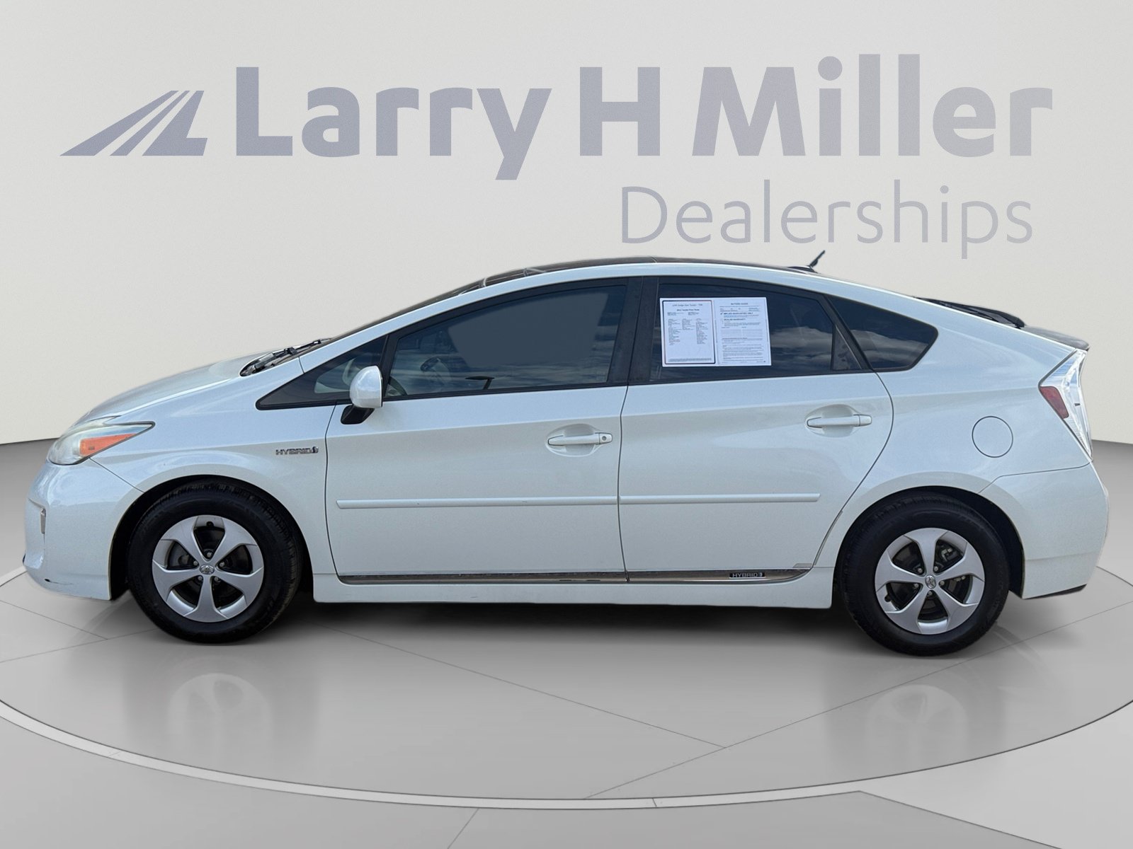 Used 2012 Toyota Prius Three w/ Solar Roof Pkg FWD image 2
