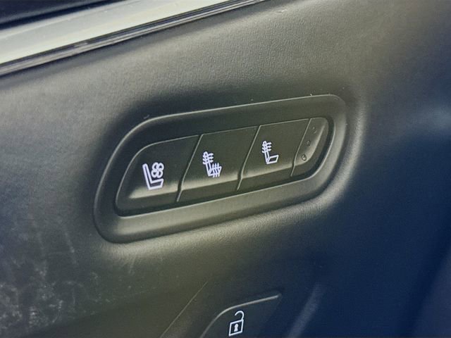 Used 2021 Cadillac Escalade ESV Sport Platinum w/ LPO, ONYX Package image 19