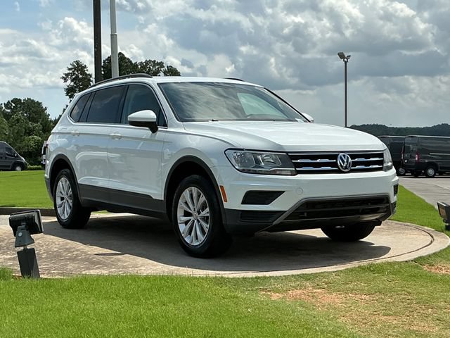 Used 2019 Volkswagen Tiguan SE w/ Panoramic Sunroof Package FWD image 1