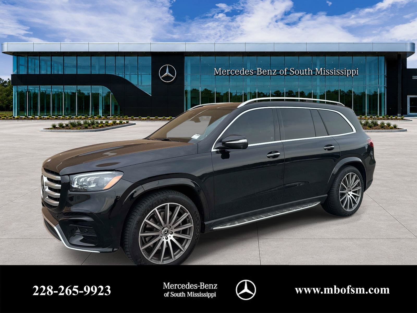 Used 2025 Mercedes-Benz GLS 580 4MATIC image 1