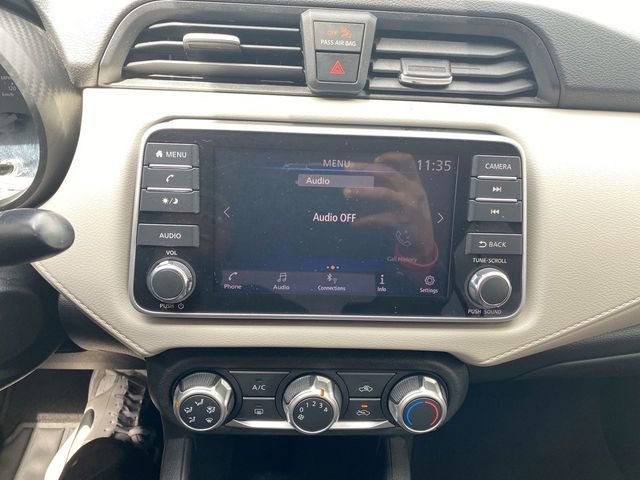 Used 2021 Nissan Versa SV FWD image 32