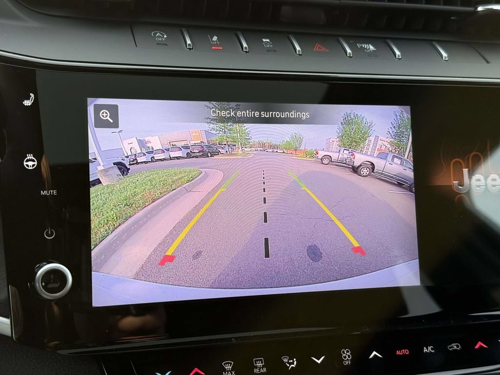 New 2026 Jeep Grand Cherokee Altitude AWD/4WD image 27