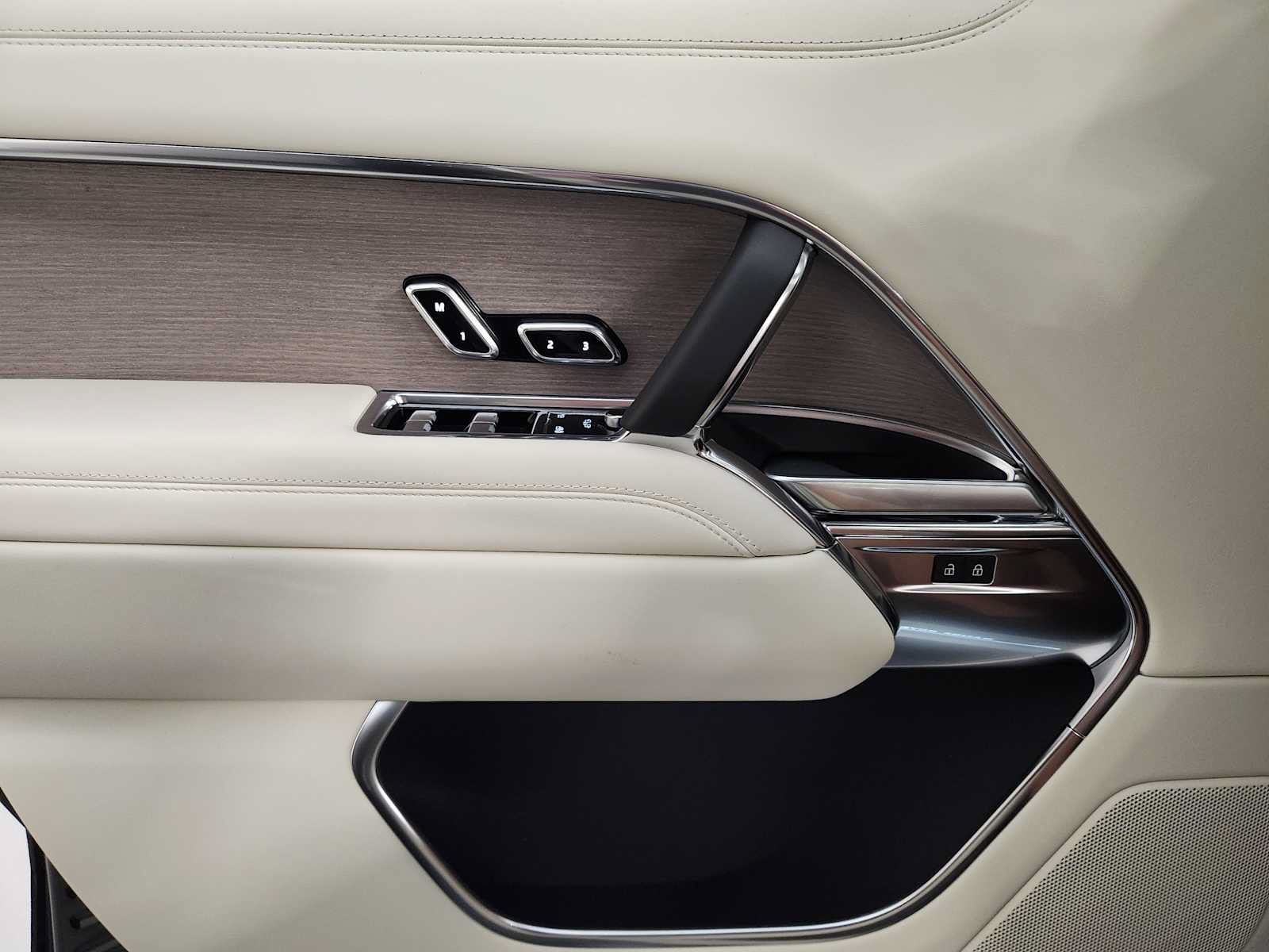 New 2026 Land Rover Range Rover SE AWD/4WD image 22