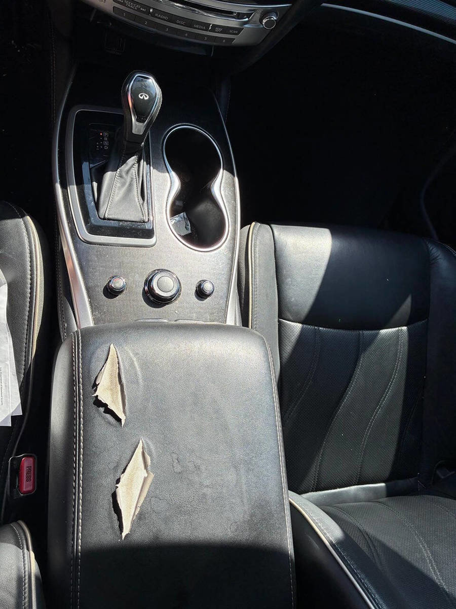 Used 2020 INFINITI QX60 Luxe w/ Essential Package image 2