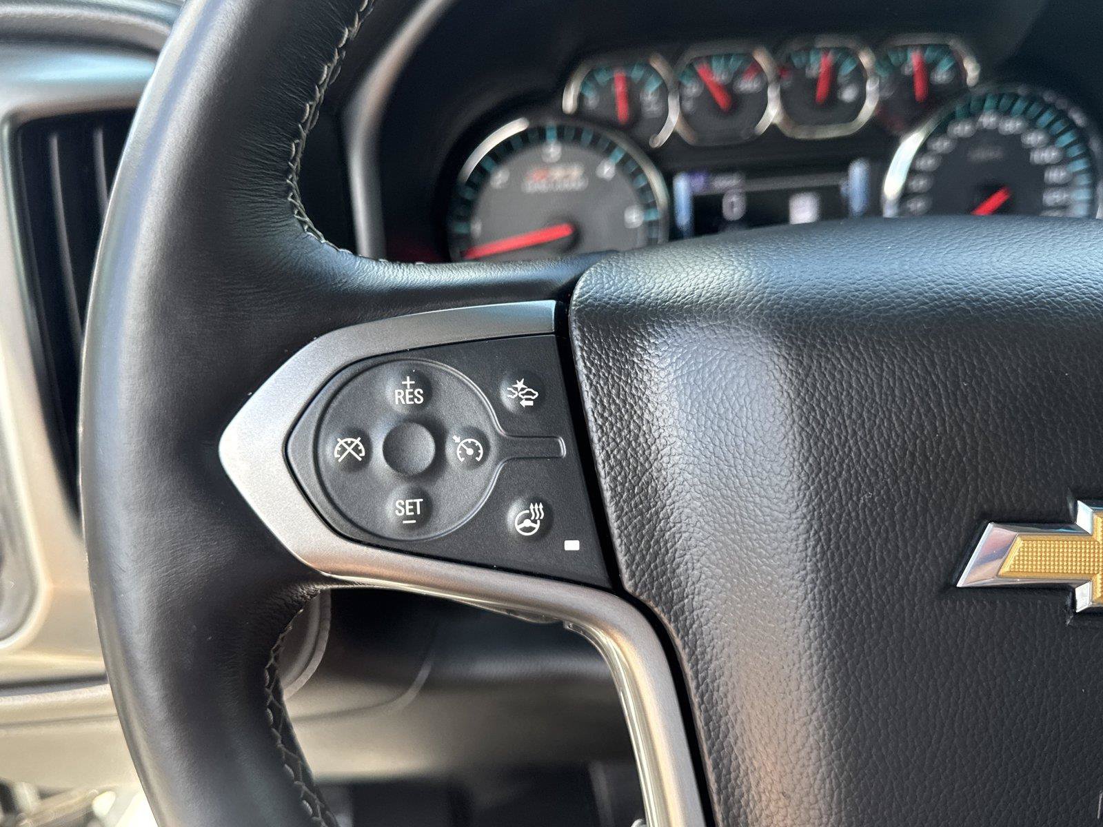 Used 2018 Chevrolet Silverado 1500 LTZ Z71 w/ LTZ Plus Package AWD/4WD image 21