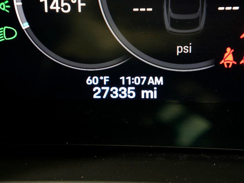 Certified 2024 Porsche Cayenne Coupe AWD/4WD image 22