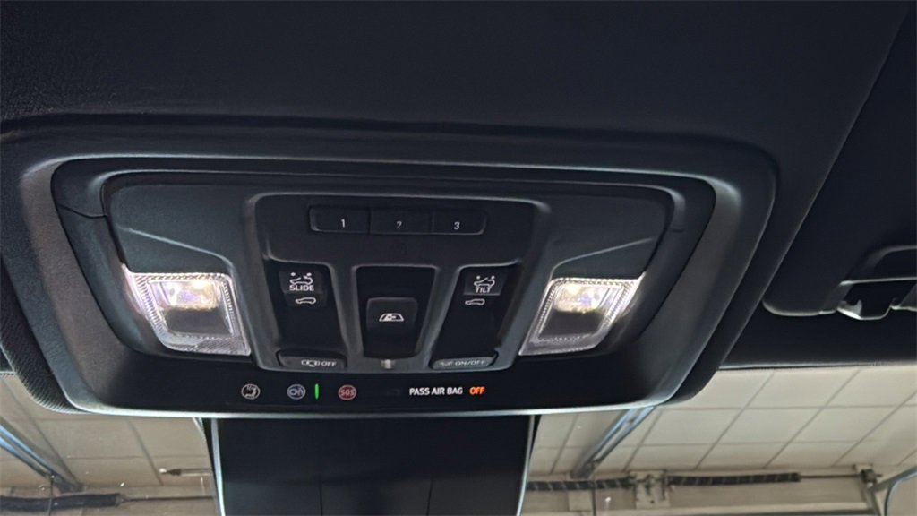 Used 2022 GMC Sierra 1500 AT4 w/ AT4 Premium Package image 38