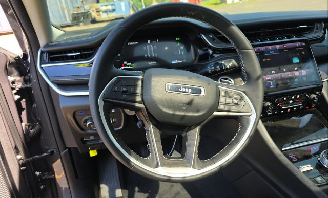 Certified 2024 Jeep Grand Cherokee Limited 4xe AWD/4WD image 14