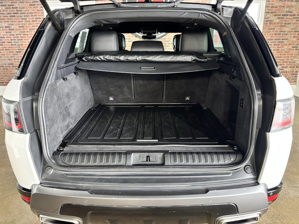 Used 2018 Land Rover Range Rover Sport HSE image 31