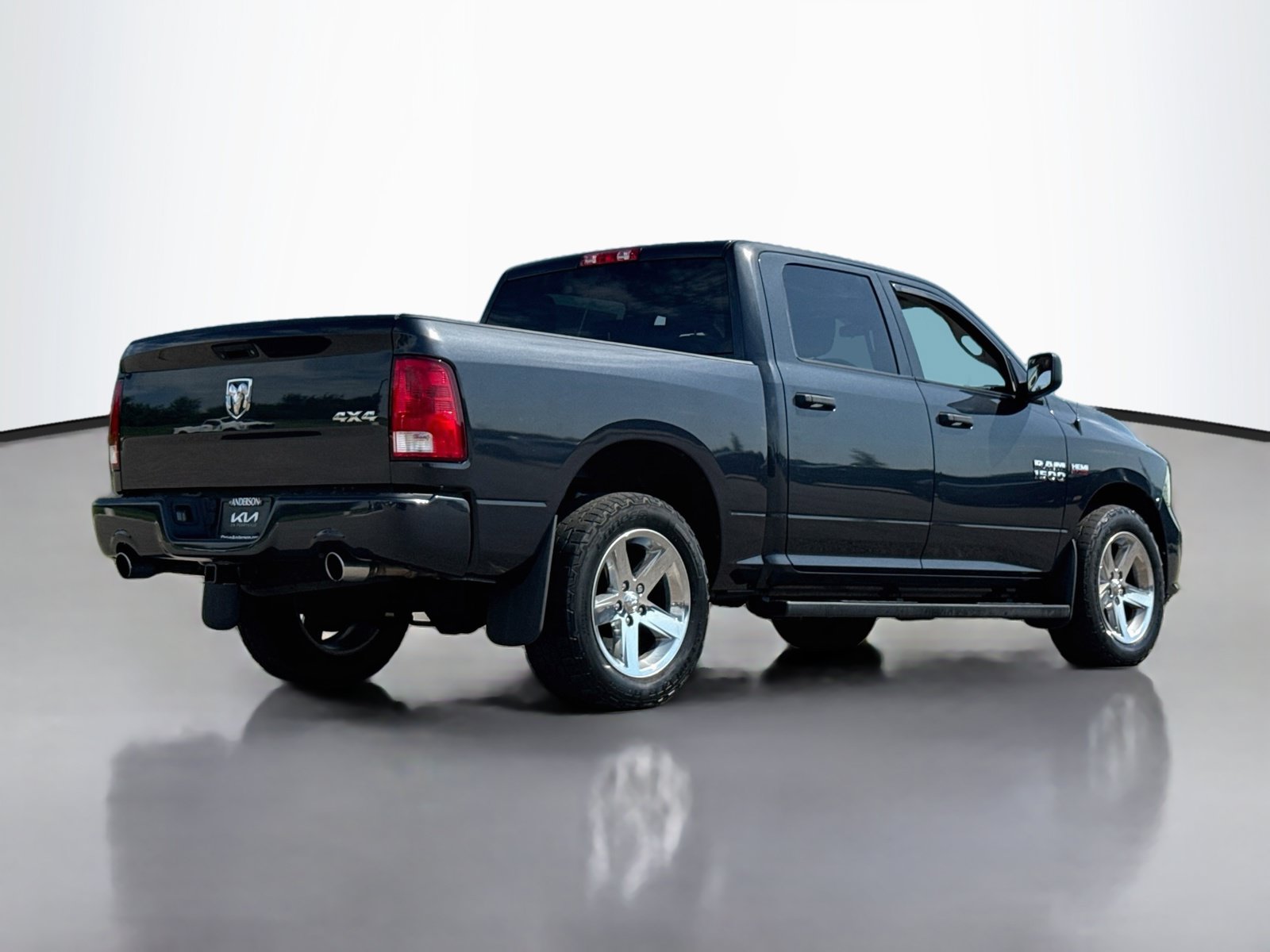 Used 2018 RAM 1500 Express w/ Express Value Package AWD/4WD image 7