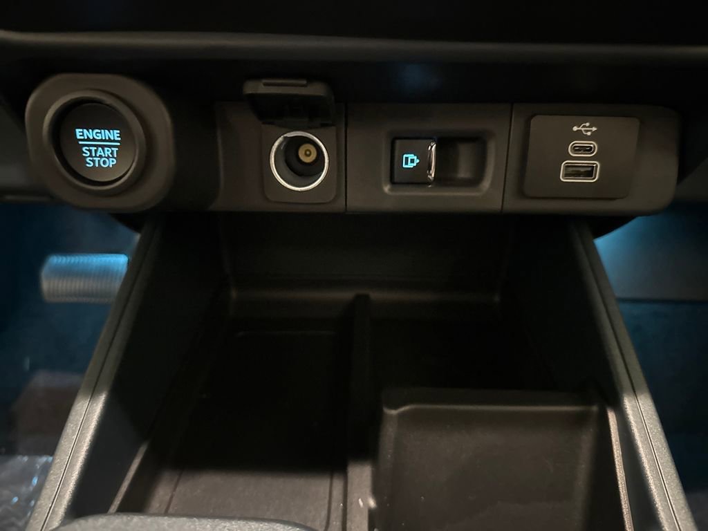 New 2026 Ford Maverick Lariat AWD/4WD image 34