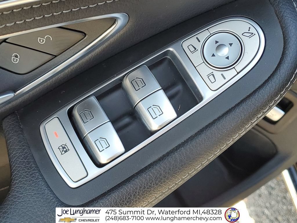 Used 2016 Mercedes-Benz C 300 4MATIC Sedan image 24