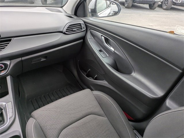 Used 2018 Hyundai Elantra GT image 16