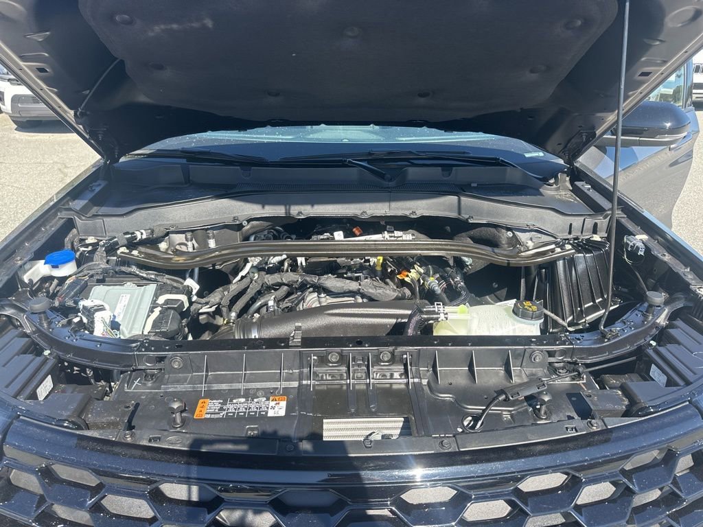 Used 2025 Ford Explorer ST-Line w/ Premium Package image 36