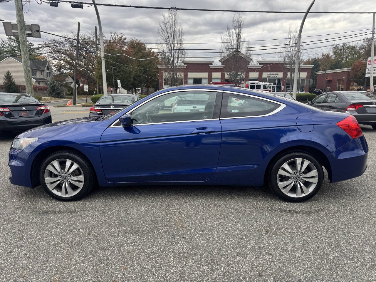 Used 2011 Honda Accord EX-L image 6
