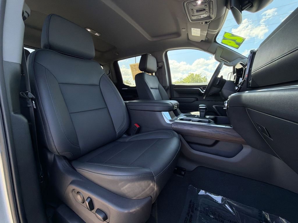 Used 2024 GMC Sierra 1500 SLT w/ SLT Premium Plus Package AWD/4WD image 34