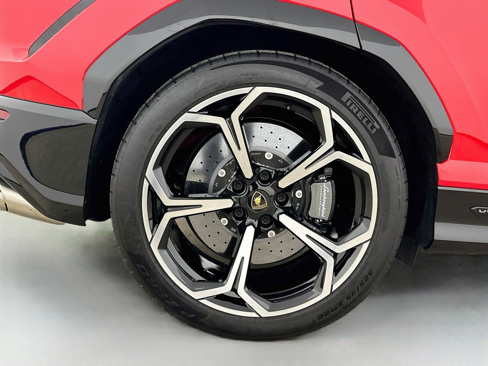 Used 2025 Lamborghini Urus S AWD/4WD image 58