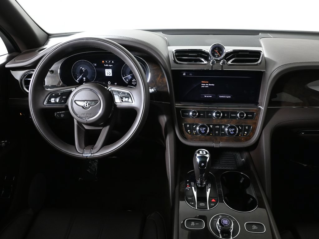 Used 2022 Bentley Bentayga AWD/4WD image 17