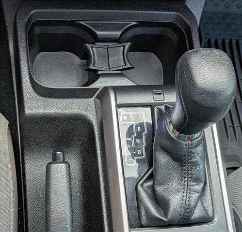 Used 2016 Toyota Tacoma SR5 w/ Towing Package image 13