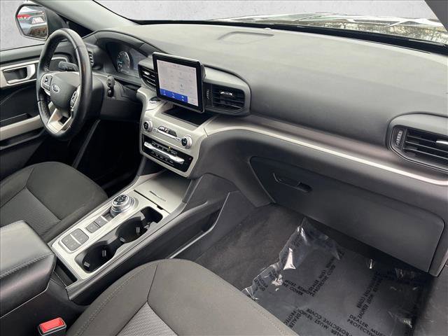 Used 2022 Ford Explorer XLT image 23
