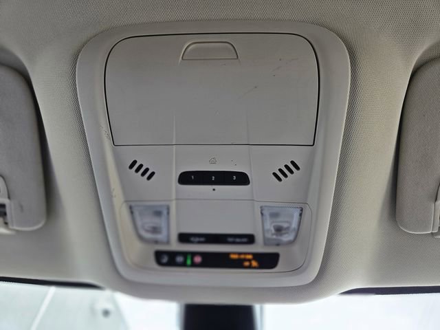 Used 2023 Buick Enclave Essence image 26
