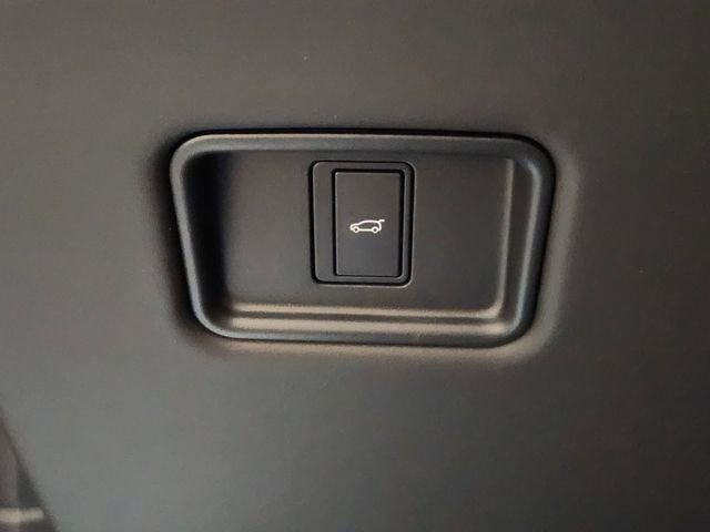 New 2026 Land Rover Range Rover Long Wheelbase SE image 20