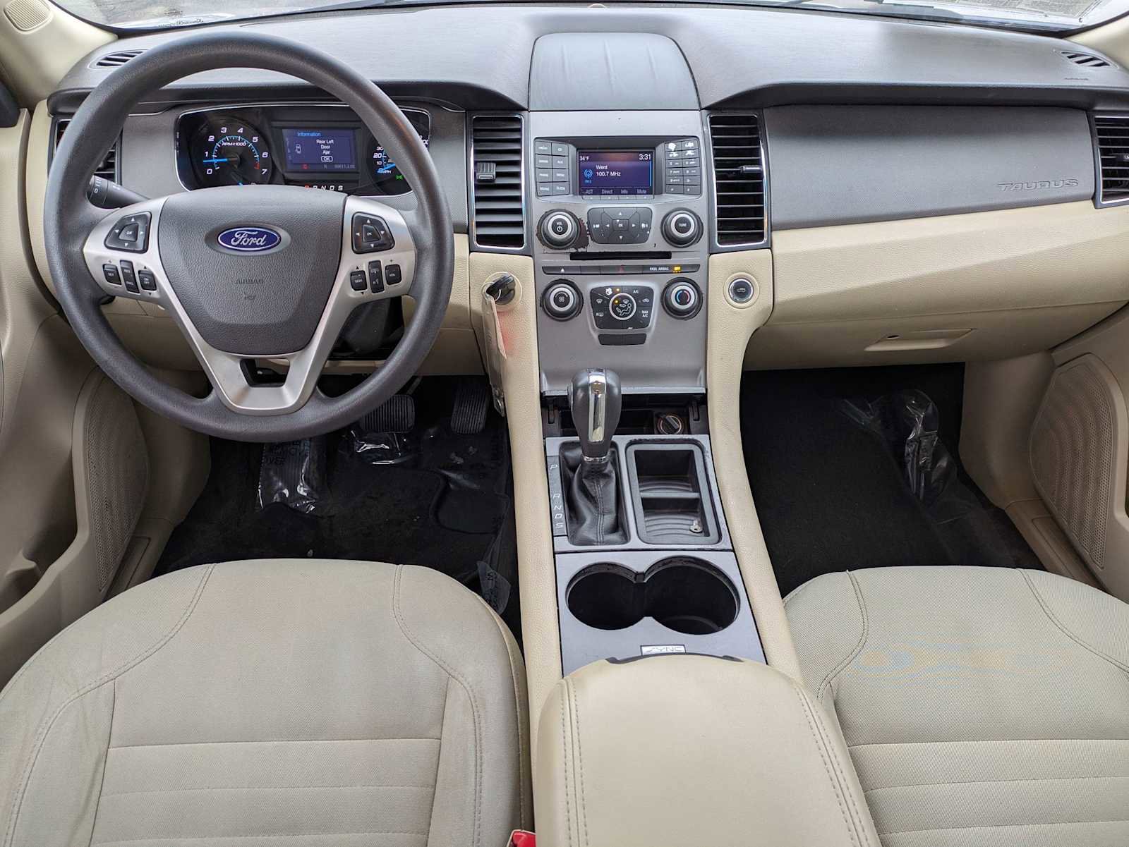 Used 2017 Ford Taurus SE image 14