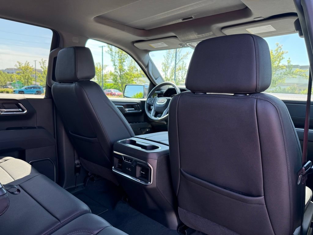 Used 2025 GMC Sierra 1500 SLT w/ SLT Premium Plus Package AWD/4WD image 18