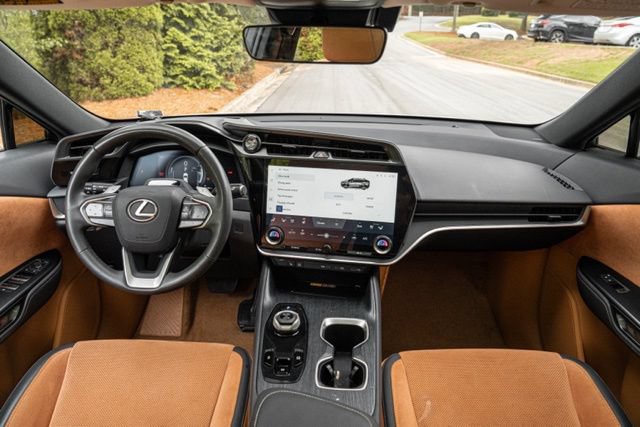 Used 2023 Lexus RZ 450e Premium w/ Accessory Package (2T) AWD/4WD image 25